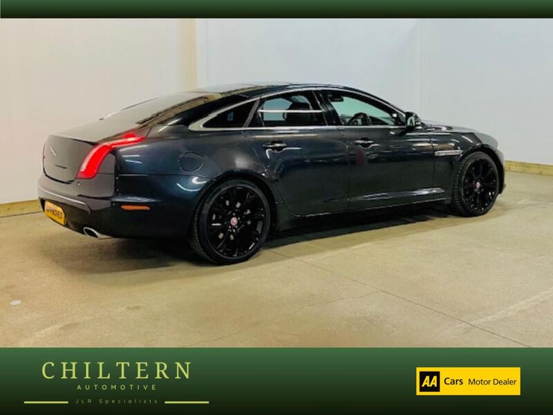 JAGUAR XJ